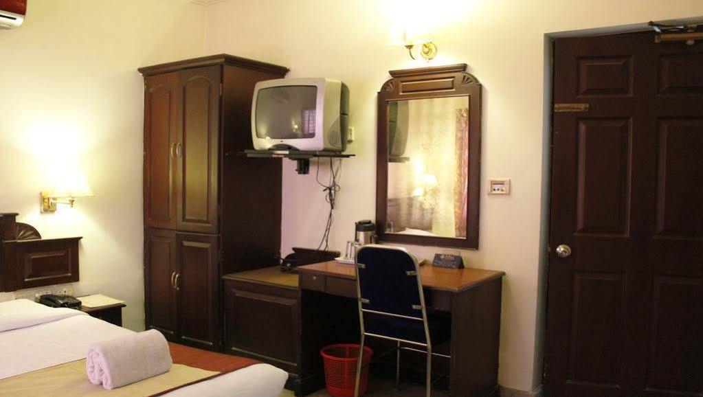Hotel Archana Inn Коччи Экстерьер фото